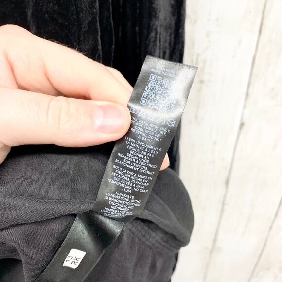 Asos Top Women Size Small Long Sleeve Mock Neck Zip Closure Velvet Blouse Black - Picture 4 of 7